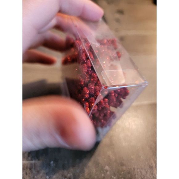 Red glittery snowflake ornament xmas set - Picture 4 of 5